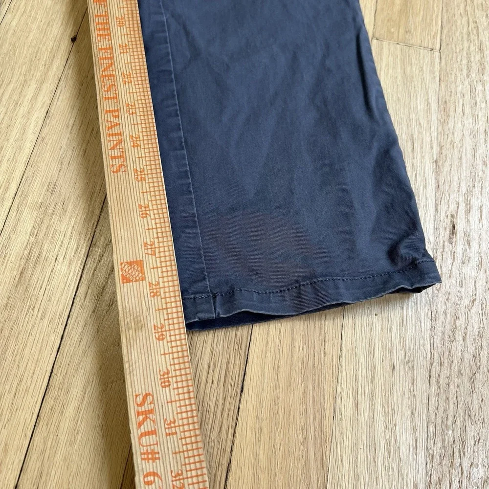 Vuori Pants Mens 32x29 Gray Chino Straight Casual Slim Preppy Slacks Classiccore